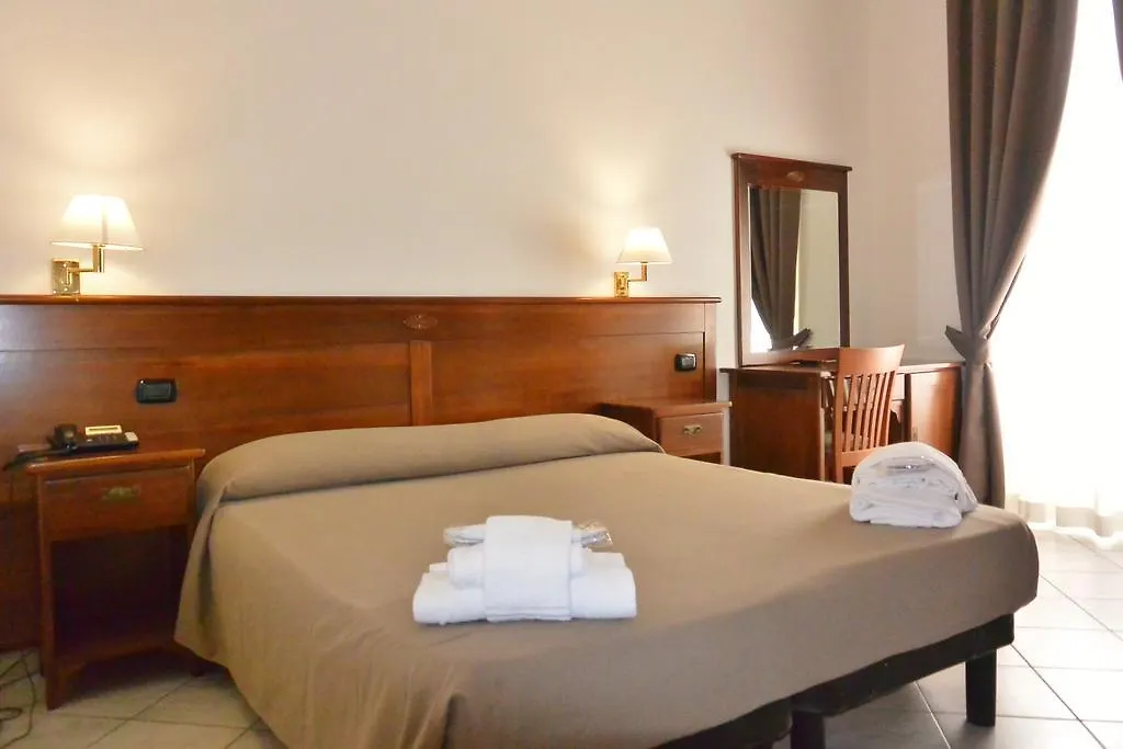 Hotel Trentina 밀라노